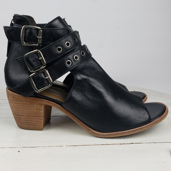 Matisse Shoes - 423gap Matisse PRINCETON triple buckle  heel sandals